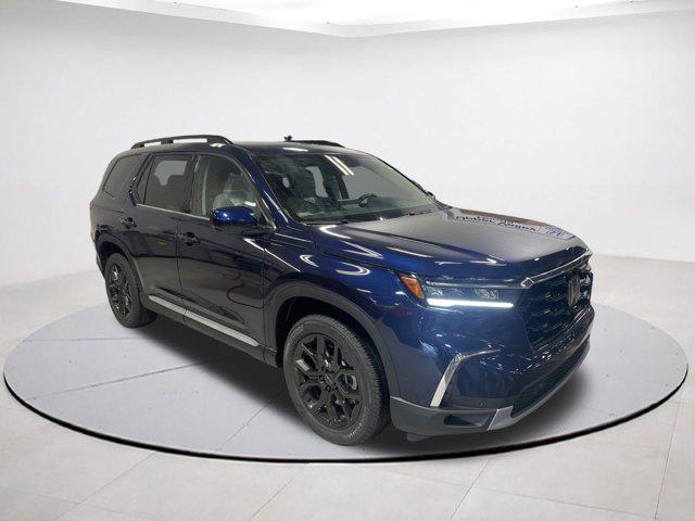 new 2025 Honda Pilot car, priced at $47,696