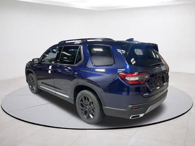 new 2025 Honda Pilot car, priced at $47,696