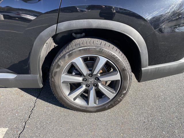 used 2025 Honda Pilot car, priced at $49,371