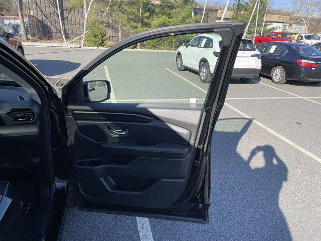 used 2025 Honda Pilot car, priced at $49,371