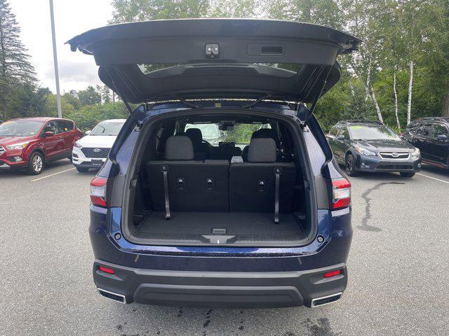 new 2025 Honda Pilot car, priced at $41,080
