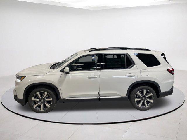 new 2025 Honda Pilot car, priced at $49,527