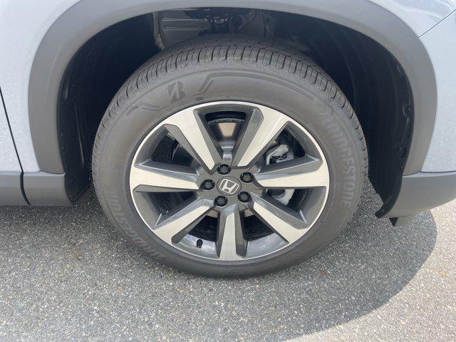 new 2025 Honda Pilot car, priced at $52,118