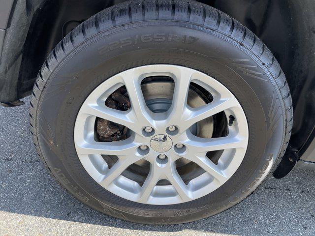 used 2016 Jeep Cherokee car, priced at $11,183