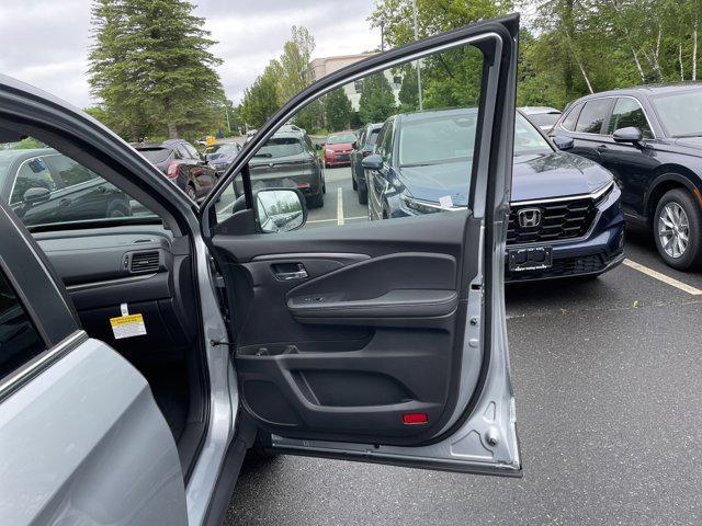 new 2025 Honda Ridgeline car, priced at $41,523