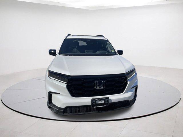 new 2025 Honda Pilot car, priced at $53,330