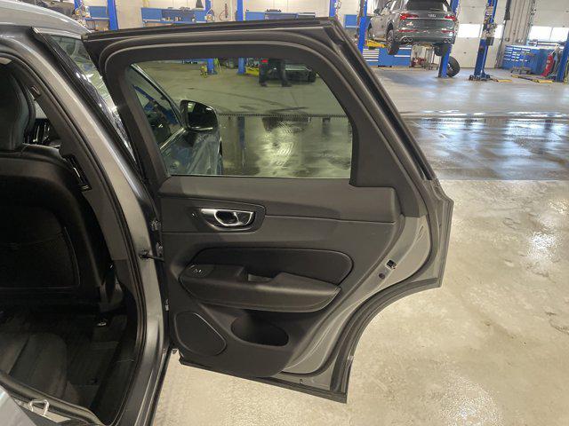 used 2019 Volvo XC60 car, priced at $21,872