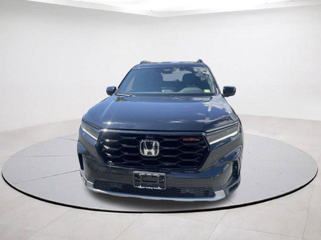 new 2025 Honda Pilot car, priced at $47,523
