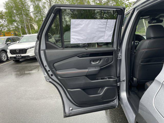 new 2025 Honda Pilot car, priced at $49,130