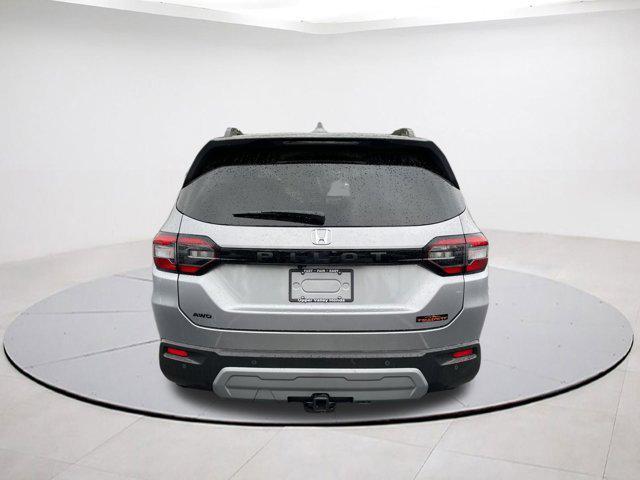 new 2025 Honda Pilot car, priced at $49,130