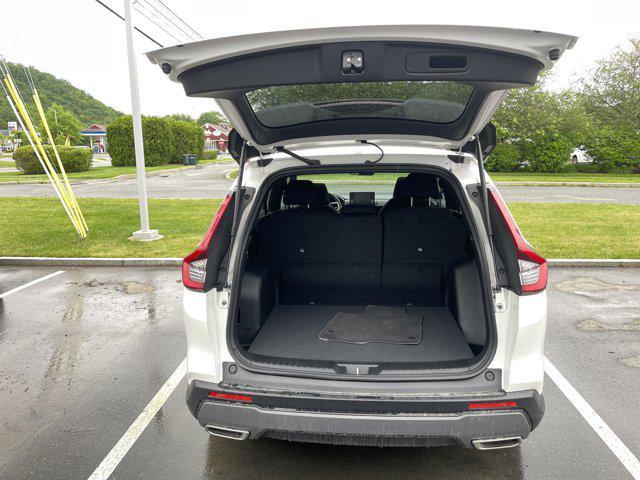used 2025 Honda CR-V Hybrid car, priced at $37,637