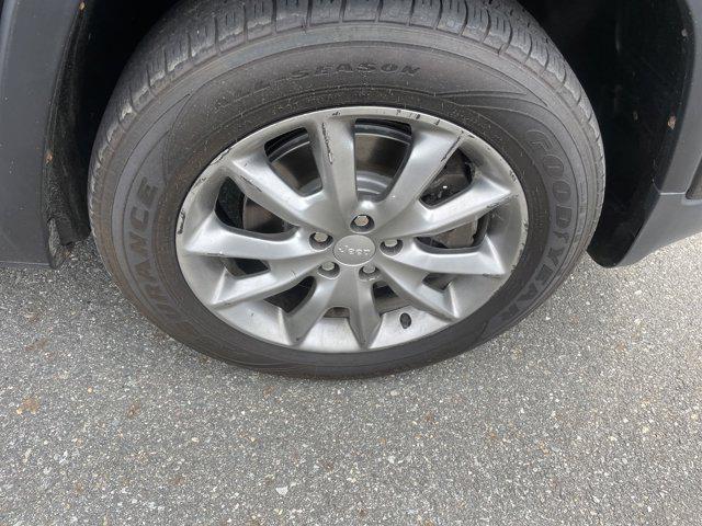 used 2018 Jeep Cherokee car, priced at $15,415