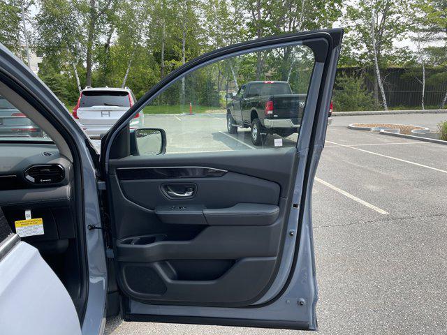 new 2025 Honda Pilot car, priced at $51,933