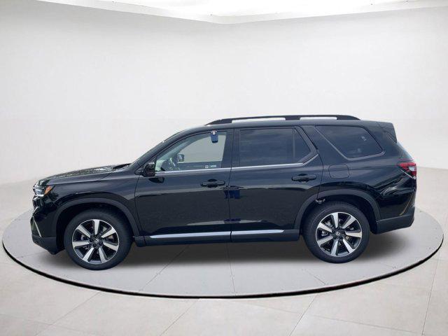 new 2025 Honda Pilot car, priced at $47,934