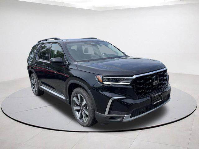 new 2025 Honda Pilot car, priced at $47,934