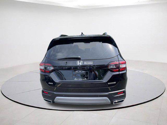new 2025 Honda Pilot car, priced at $47,934