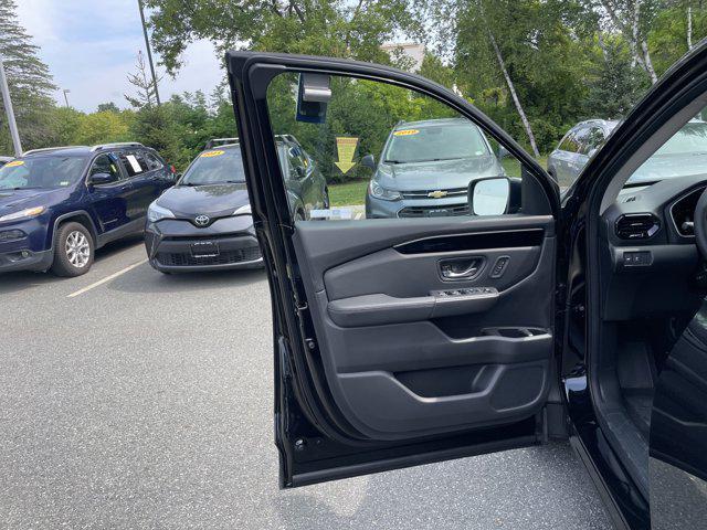 new 2025 Honda Pilot car, priced at $47,934