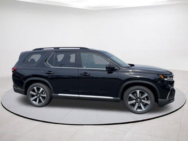 new 2025 Honda Pilot car, priced at $47,934