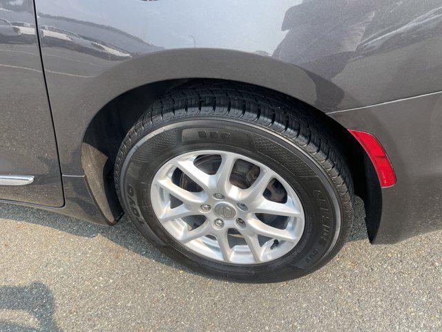 used 2020 Chrysler Pacifica car, priced at $21,481