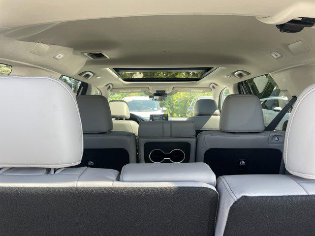 new 2025 Honda Pilot car, priced at $47,976
