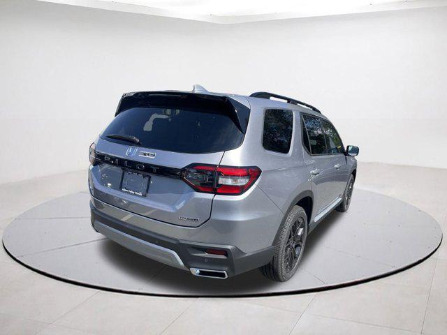 new 2025 Honda Pilot car, priced at $47,976