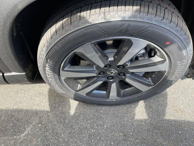 new 2025 Honda Pilot car, priced at $53,461