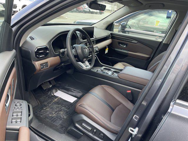 new 2025 Honda Pilot car, priced at $53,461