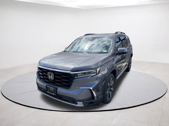 new 2025 Honda Pilot car, priced at $53,461