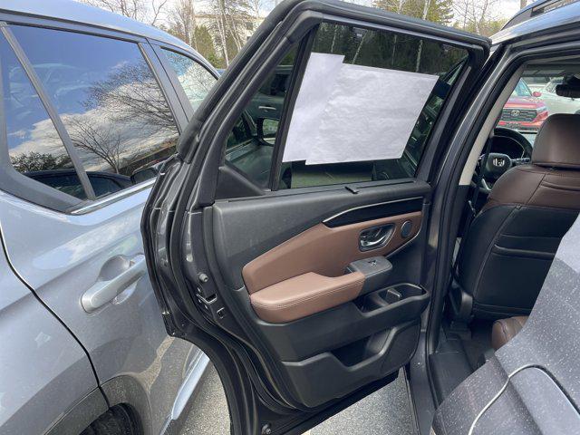 new 2025 Honda Pilot car, priced at $53,461
