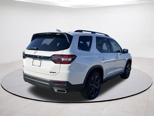 new 2025 Honda Pilot car, priced at $43,795