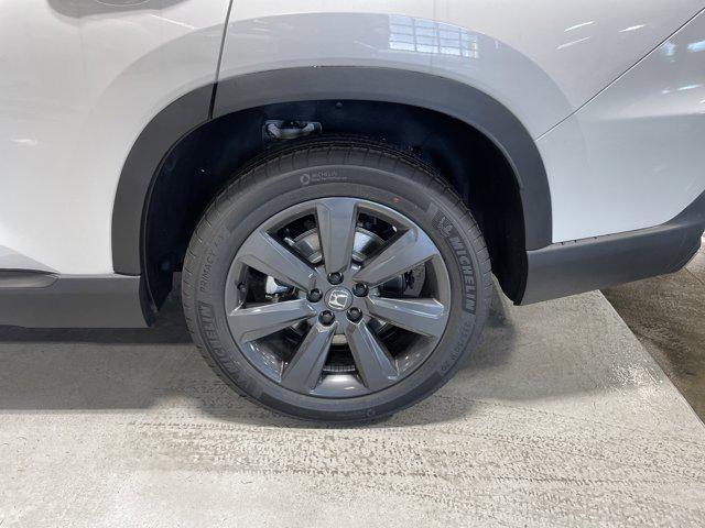 new 2025 Honda Pilot car, priced at $43,795