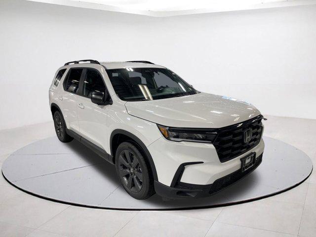 new 2025 Honda Pilot car, priced at $43,795