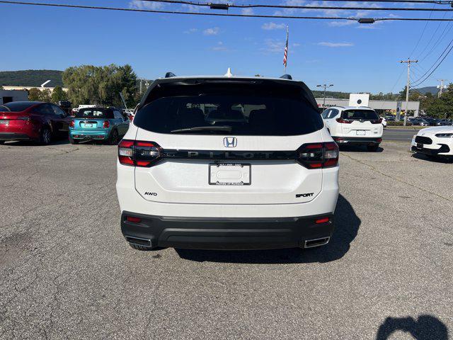 new 2025 Honda Pilot car, priced at $43,795