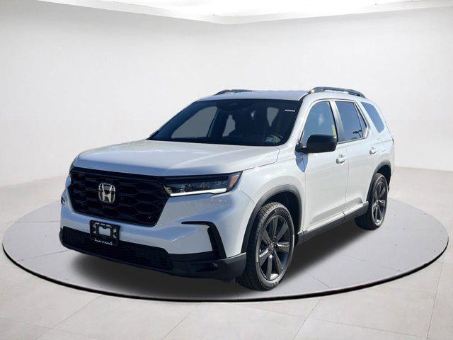 new 2025 Honda Pilot car, priced at $43,795