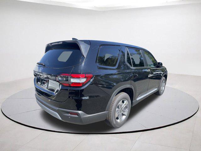 new 2025 Honda Pilot car, priced at $45,118
