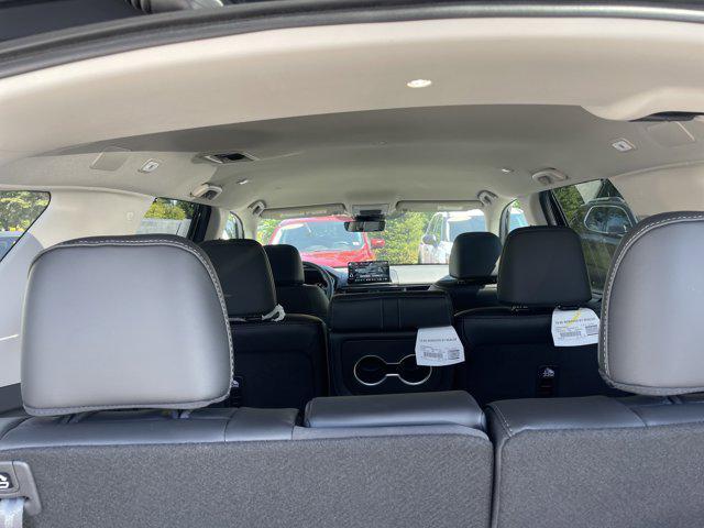 new 2025 Honda Pilot car, priced at $45,118