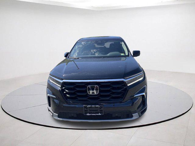 new 2025 Honda Pilot car, priced at $45,118