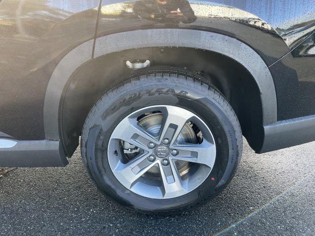 new 2025 Honda Pilot car, priced at $43,999