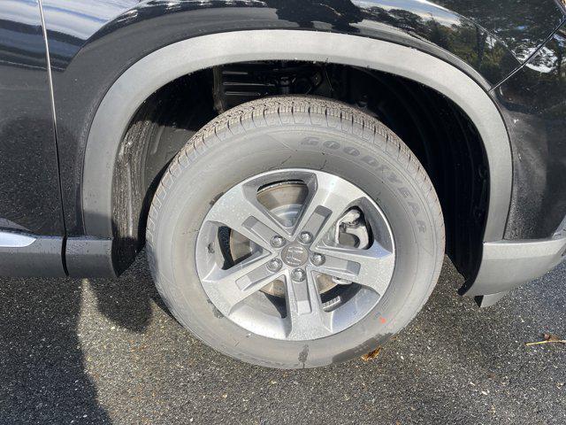 new 2025 Honda Pilot car, priced at $43,999