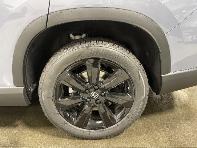 new 2025 Honda Pilot car, priced at $50,877