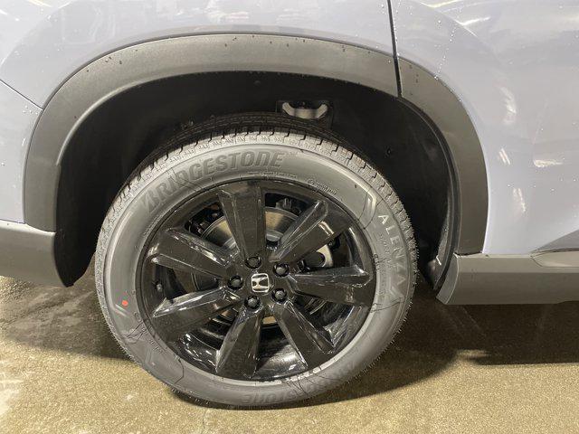 new 2025 Honda Pilot car, priced at $50,877