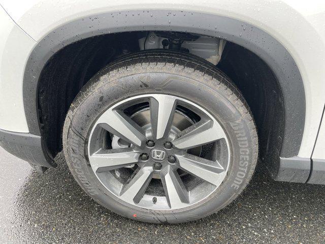 new 2025 Honda Pilot car, priced at $53,126