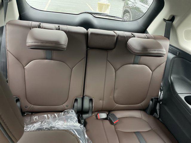 new 2025 Honda Pilot car, priced at $53,126