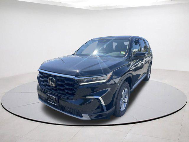 new 2025 Honda Pilot car, priced at $44,429
