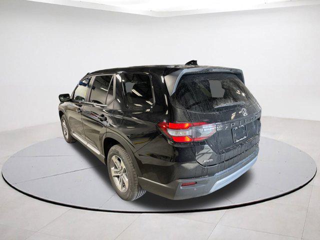 new 2025 Honda Pilot car, priced at $43,999