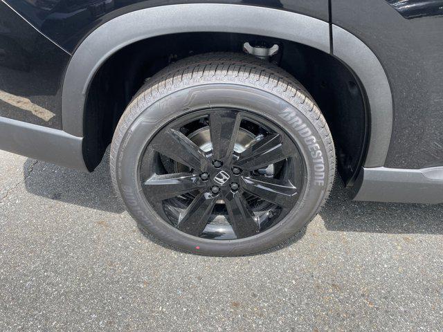 new 2025 Honda Pilot car, priced at $52,858