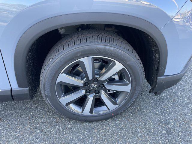 new 2025 Honda Pilot car, priced at $48,863