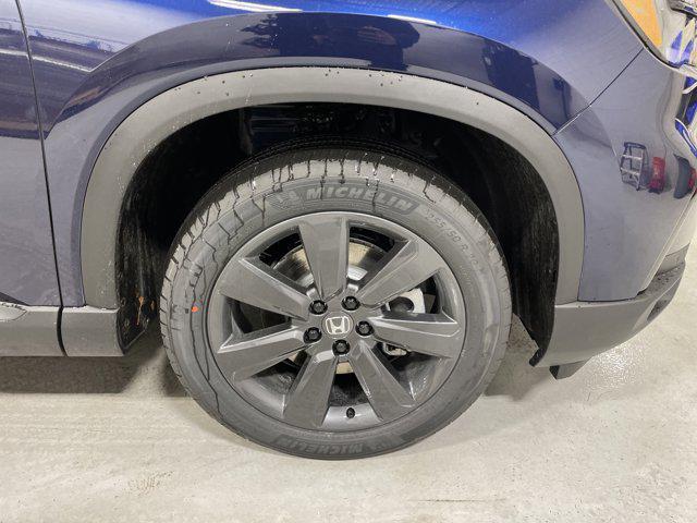 new 2025 Honda Pilot car, priced at $40,291