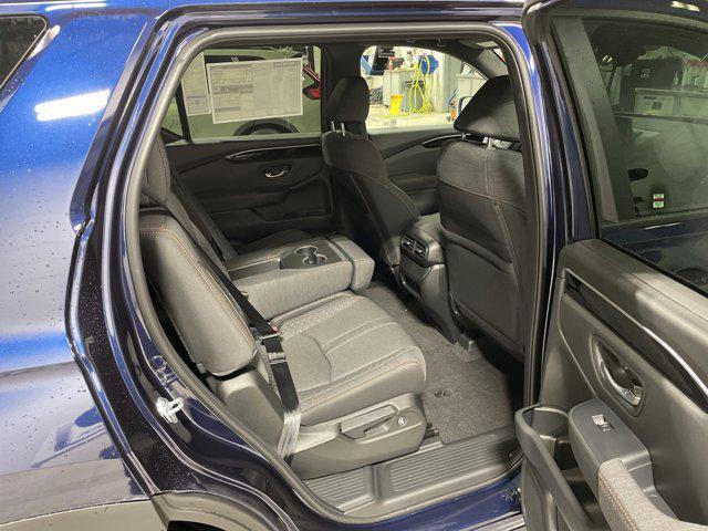 new 2025 Honda Pilot car, priced at $40,291