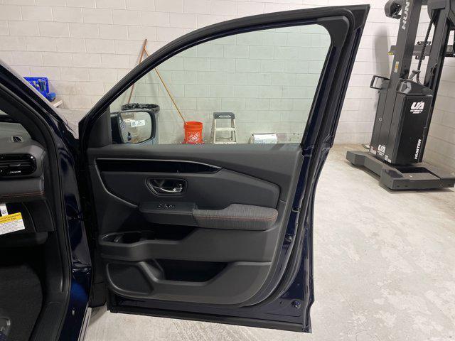 new 2025 Honda Pilot car, priced at $40,291